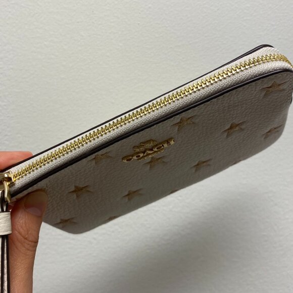 Coach Corner Zip Wristlet CW865, Pebble Leather, Chalk Gold Star Print - Picture 4 of 5
